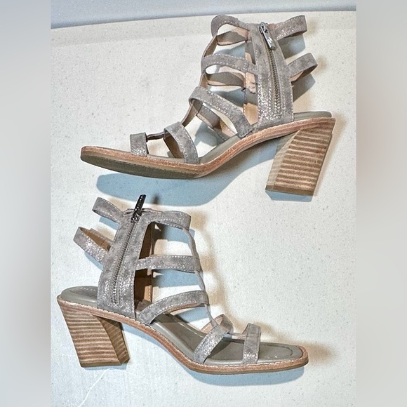 Donald Pliner Women’s Jenessa Metallic Gladiator Zip Close Heeled Sandals Sz 8.5 - Picture 2 of 9